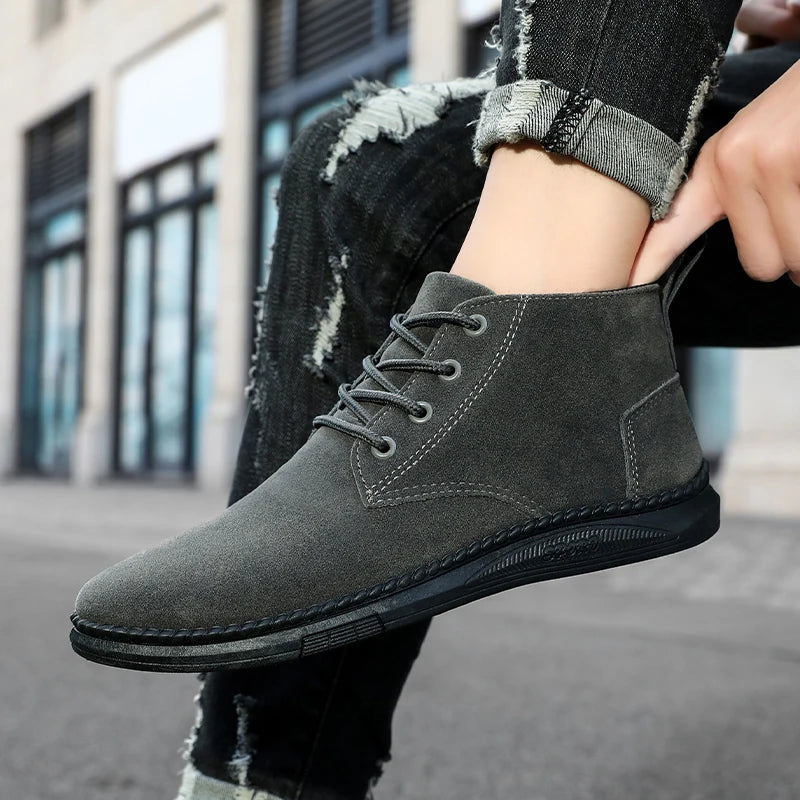 The Calderon – Suede Chukka Walkers