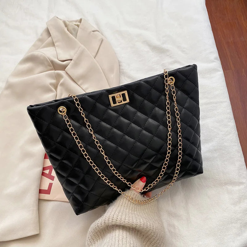 City Chic – Quilted Chain Crossbody