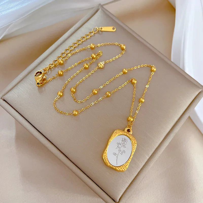 The Elaris – Floral Imprint Necklace