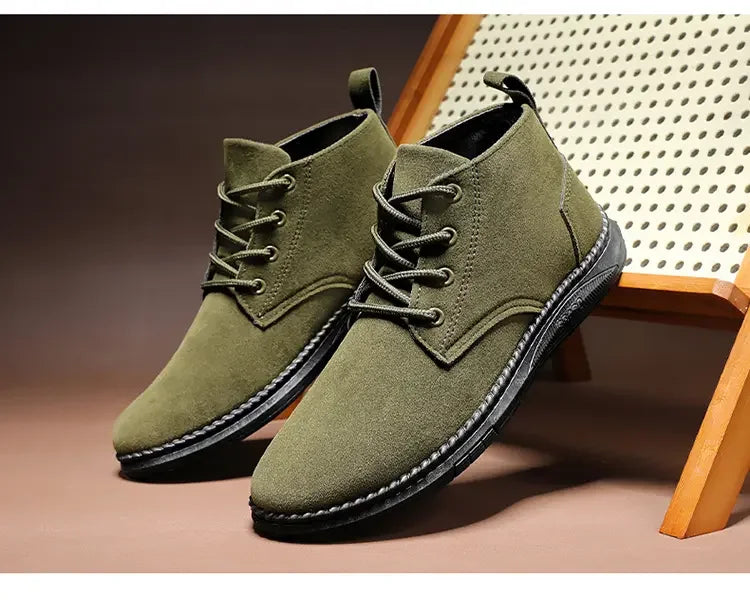 The Calderon – Suede Chukka Walkers