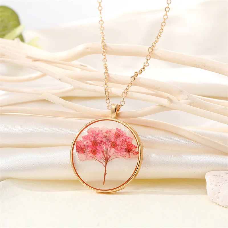 Eternal Bloom – Dried Flower Necklace