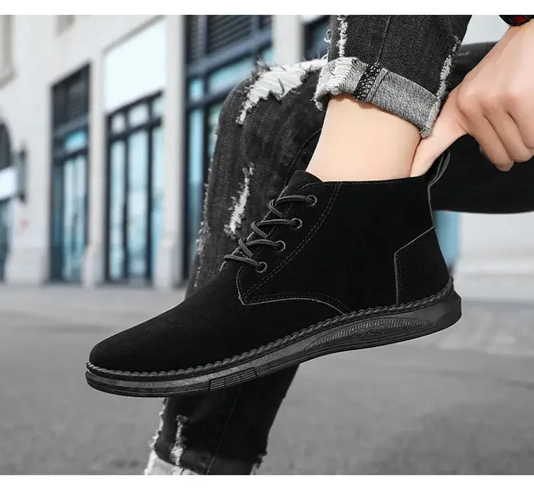 The Calderon – Suede Chukka Walkers