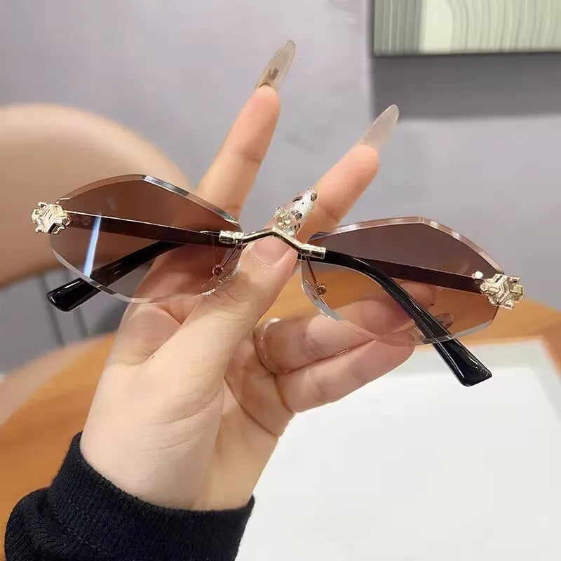 Soleil Fin – Designer Rimless Sunglasses