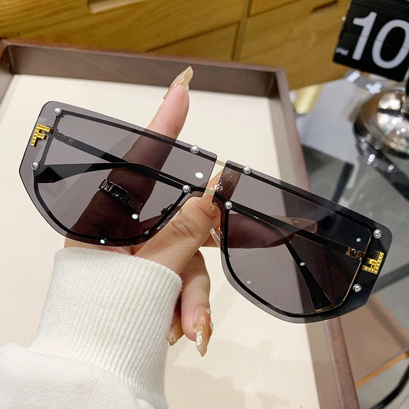 Fleur de Luxe - Shades by Jora
