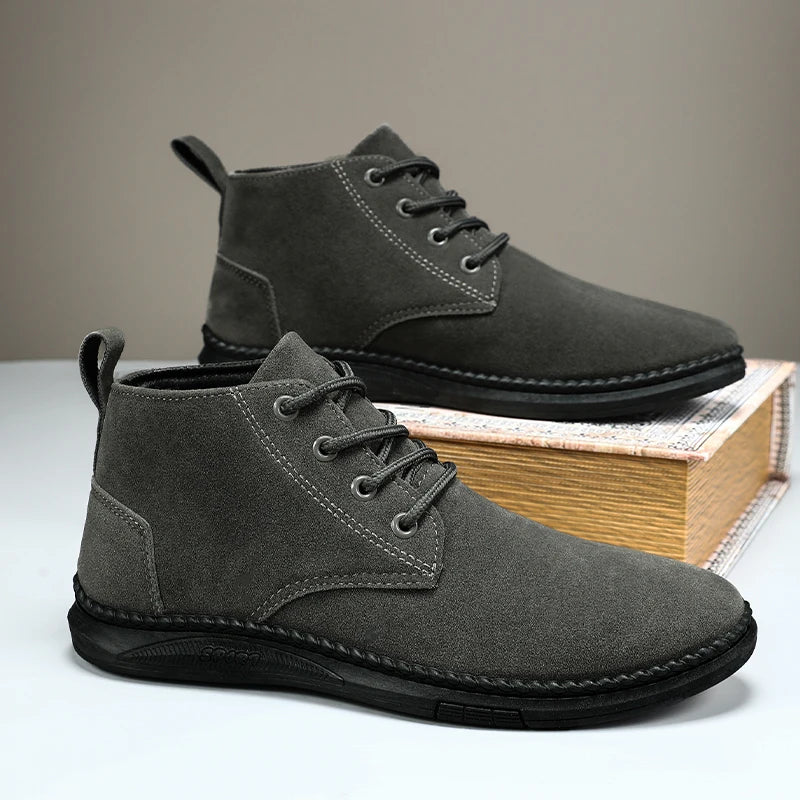 The Calderon – Suede Chukka Walkers