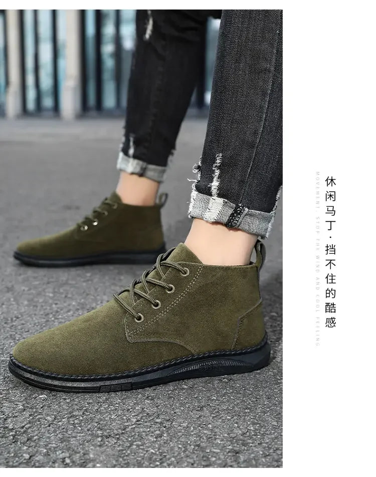 The Calderon – Suede Chukka Walkers