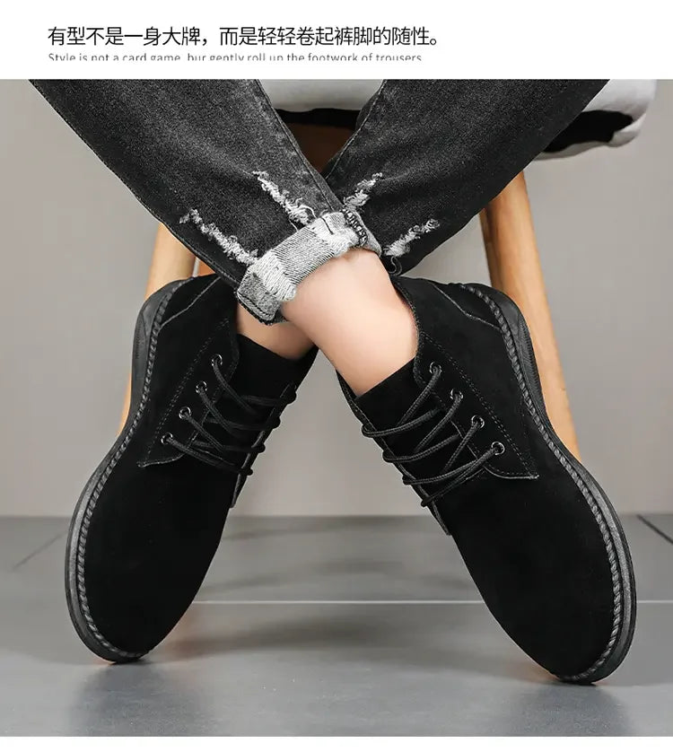The Calderon – Suede Chukka Walkers