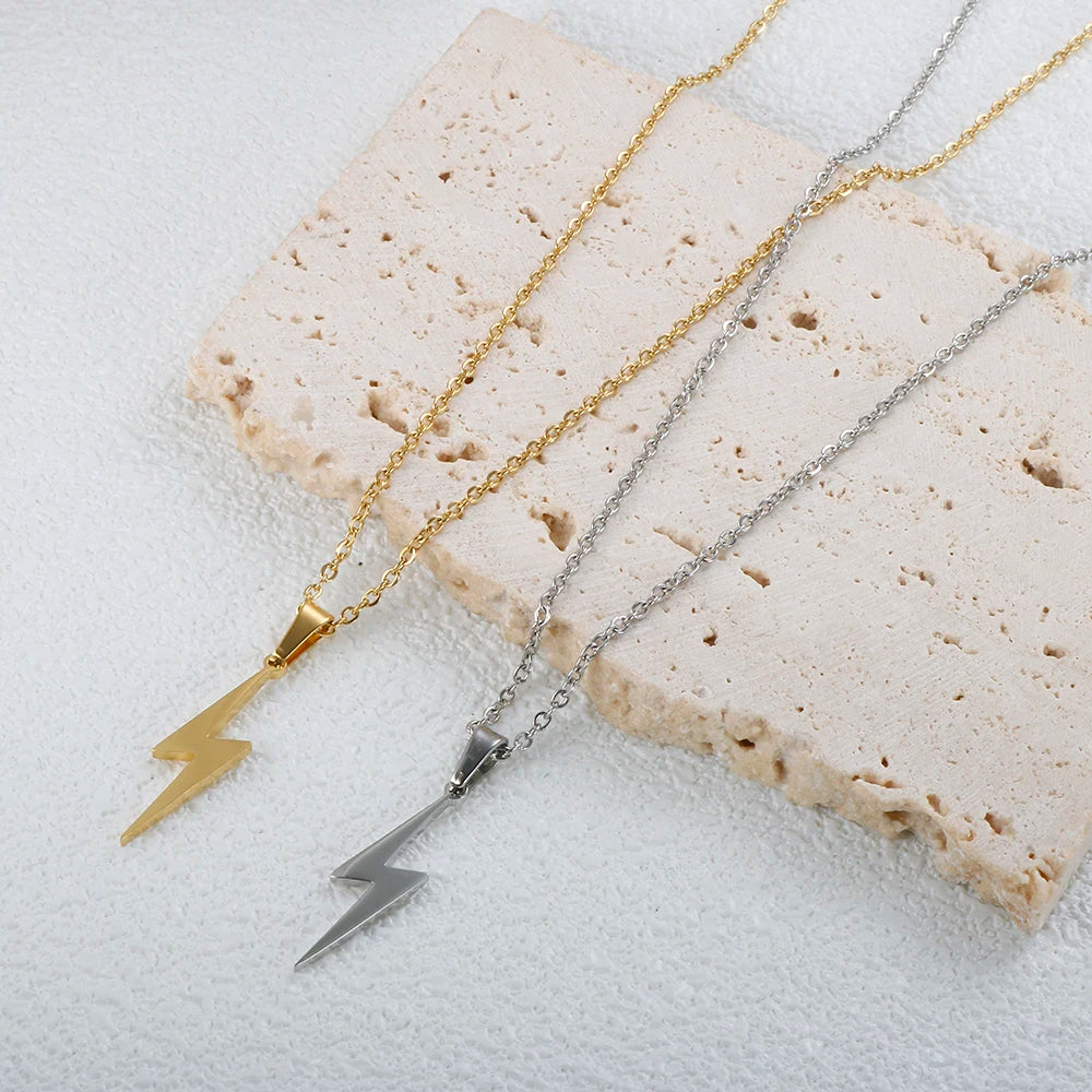 High Voltage – Modern Bolt Chain by Jora