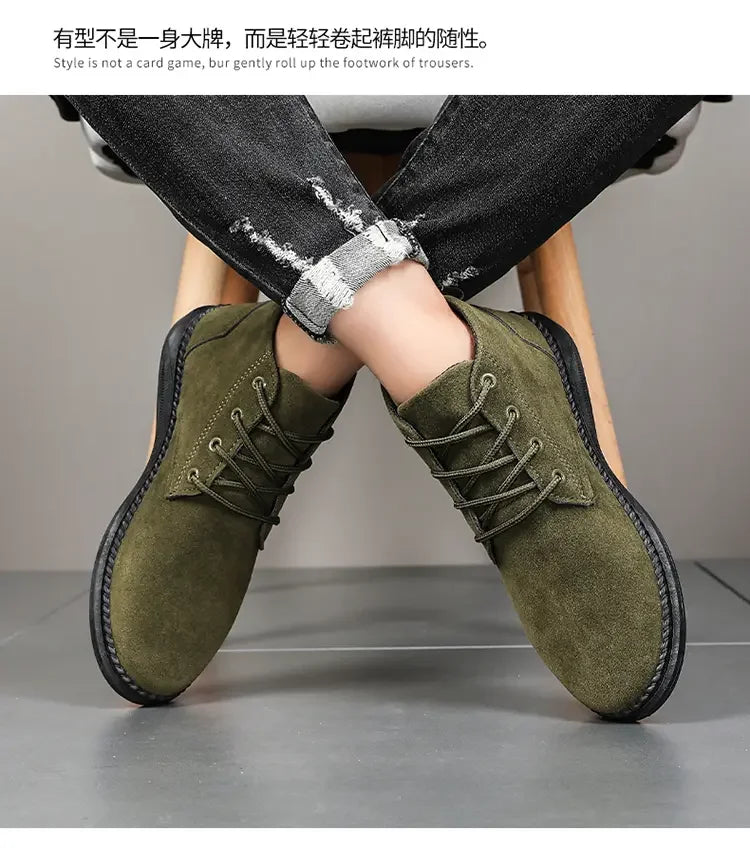 The Calderon – Suede Chukka Walkers