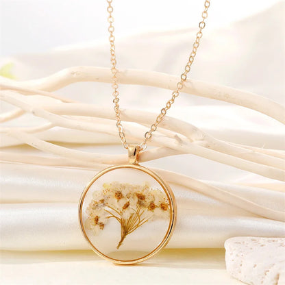 Eternal Bloom – Dried Flower Necklace
