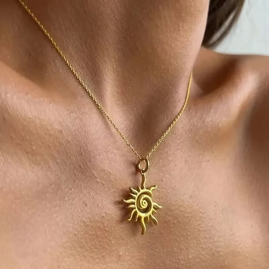 Solar Flair – Pendant Necklace