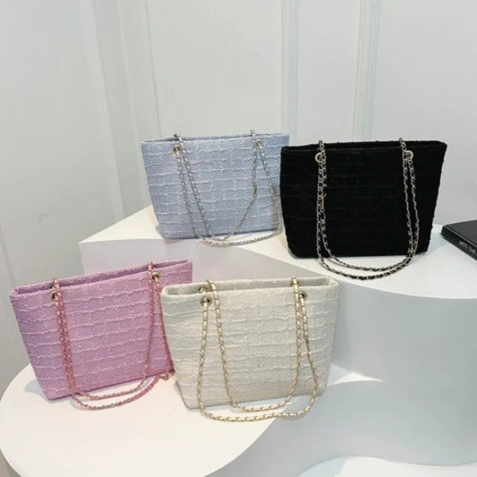 Saint Rue – Quilted Chain Bag