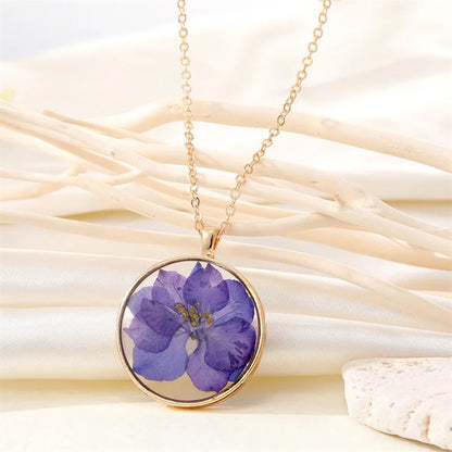 Eternal Bloom – Dried Flower Necklace