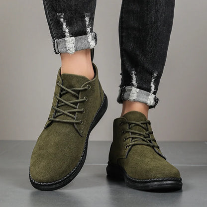 The Calderon – Suede Chukka Walkers