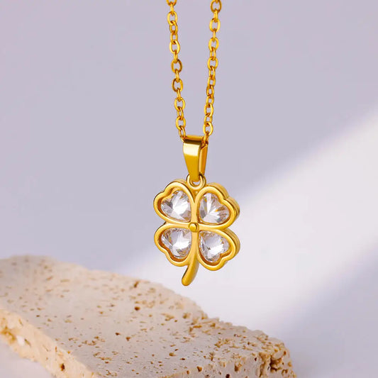 Forever Luck – Clover Heart Charm