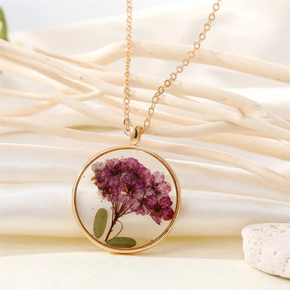 Eternal Bloom – Dried Flower Necklace